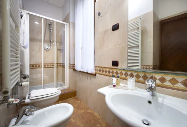 랑캐스터 호텔-트리플룸-3