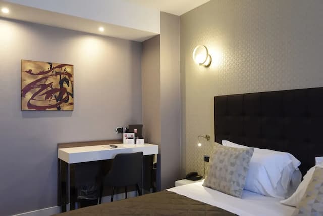 Magris Hotel-Superior Double Room Single Use-3