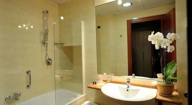 Magris Hotel-Superior Double or Twin Room-12