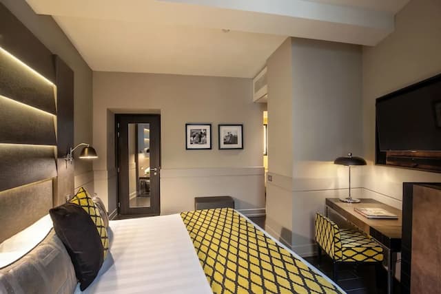 風格飯店-經典雙人或雙床房-3