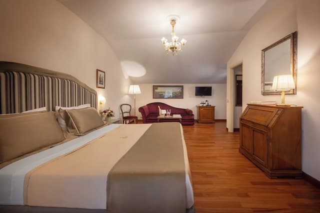 Hotel Forum-三人房-4