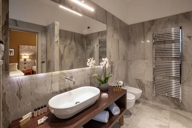 Monti Palace Hotel-Quadruple Room (Prestige)-11