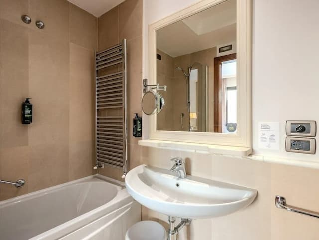 B&B 호텔 피렌체 피티 팰리스 알 폰테 베키오-주니어 스위트-1