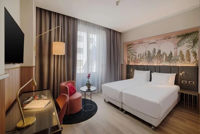 NH Collection Milano Touring-Deluxe Room-1