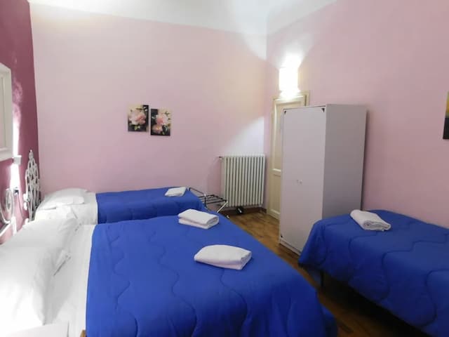 吹笛人飯店-標準四人房-4