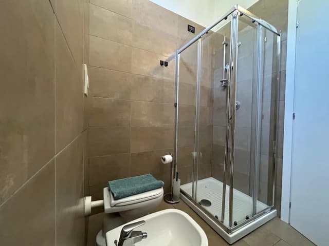 Hotel Salerno-三人房-5