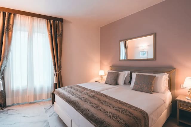 ホテル パラッツォ ベンチ-ダブルルーム-3