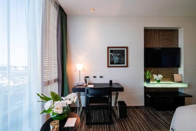 로메오 나폴리-디럭스룸, 항구 전망-1