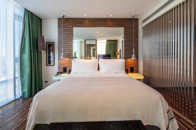 로메오 나폴리-Harbour View Junior Suite-1