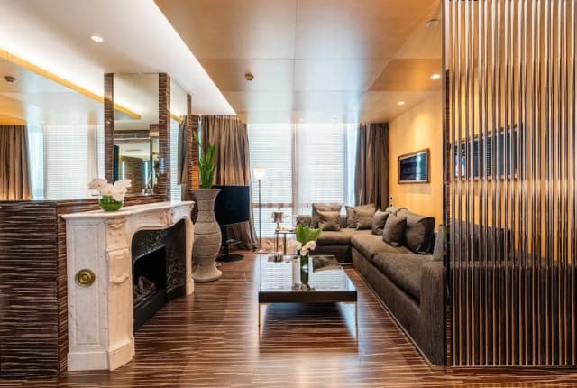 로메오 나폴리-스위트-3