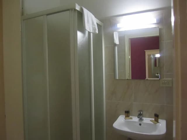 吉尼澤奈拉飯店-三人房-4