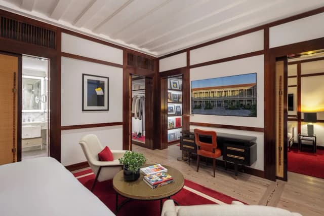 Portrait Milano - Lungarno Collection-Junior Room-1