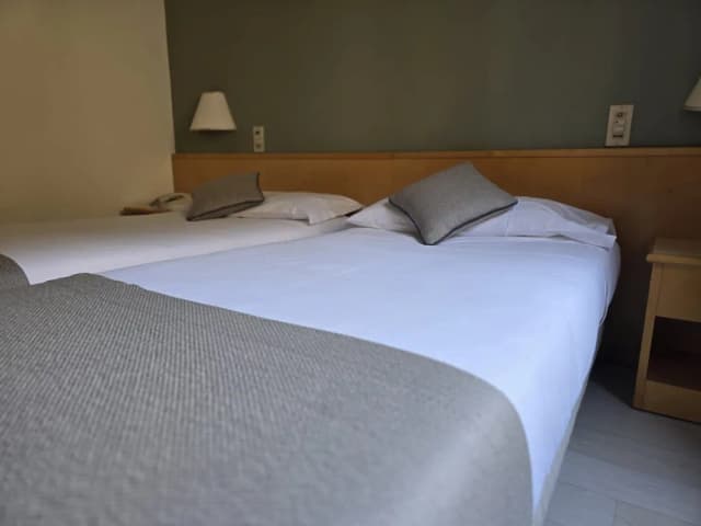 莫金巴飯店聖安布羅斯飯店-雙人或雙床房-11