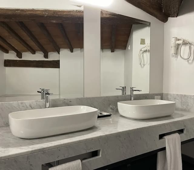 카주알 리나시멘토 피렌체 호텔-스위트, 분사식 욕조 (Palazzo Delle Poste)-12