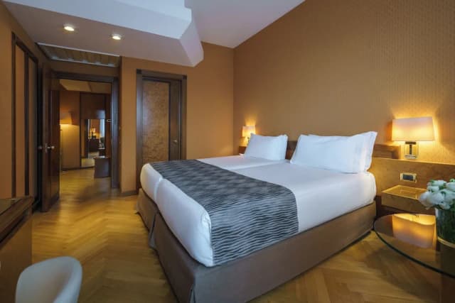 Exe Majestic-Family Room, 2 Bedrooms-3