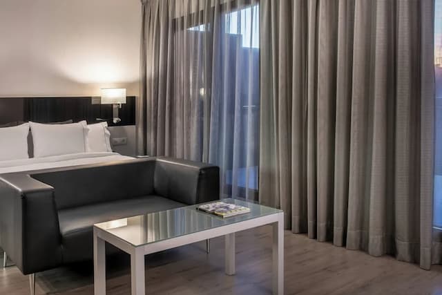 阿托查 AC 萬豪飯店-高級客房, 1 張特大雙人床-1