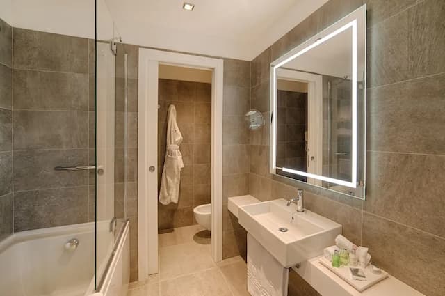 NH 精選羅馬皇宮五百飯店-普通套房 (View)-5