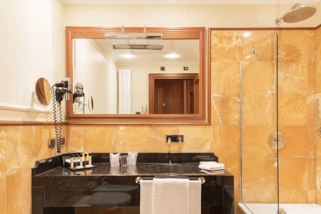 Hotel Manzoni-Standard Double Room-6