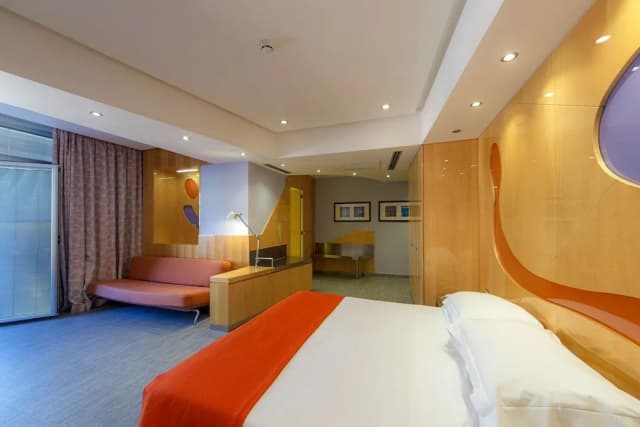 Albani Hotel Roma-Camera familiare con Moquette o Pavimento-3