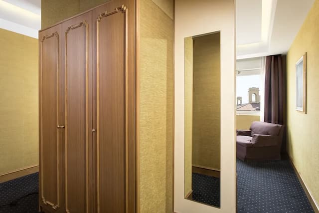 Marcella Royal Hotel - Rooftop Garden-华丽双人房或双床房, 1 张特大床-4