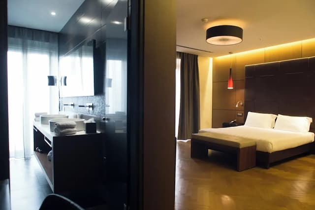 Divina Luxury Hotel-Junior Suite-4