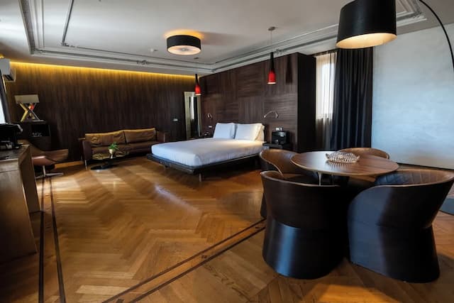 Divina Luxury Hotel-Panoramic Suite-1