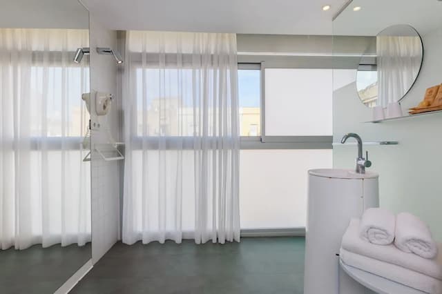 Casa Lit Barcelona-Standard Double Room Single Use-16