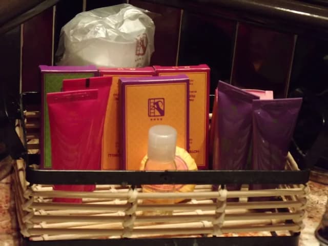 巴徹利里酒店-三人房-3