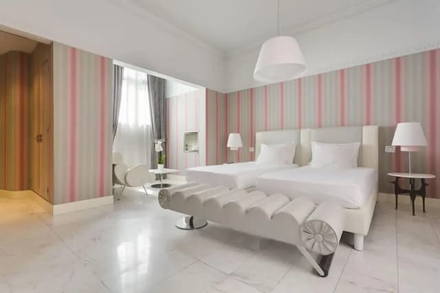 格蘭皇宫飯店-高級雙床房-18