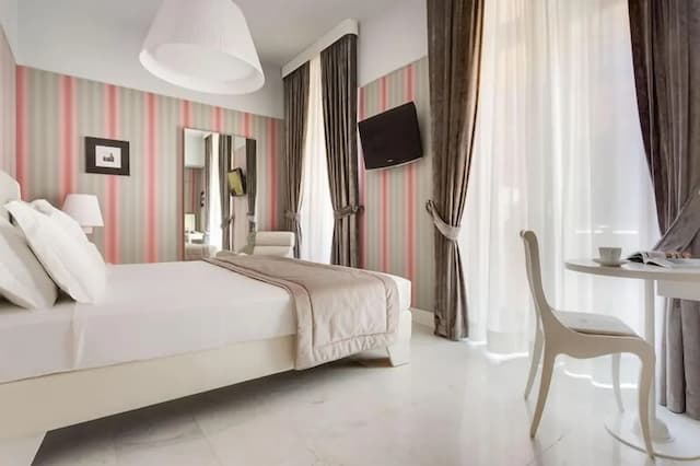 格蘭皇宫飯店-高級雙床房-12