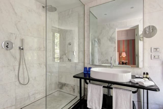 格蘭皇宫飯店-高級雙床房-1