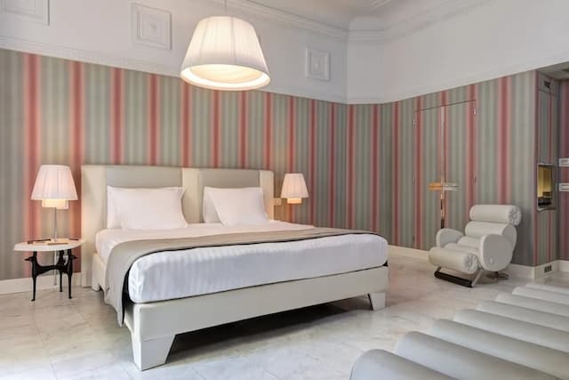 格蘭皇宫飯店-高級雙人房-19