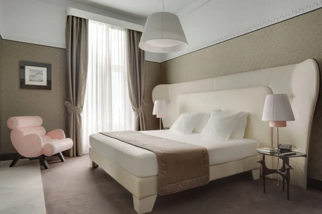 格蘭皇宫飯店-高級雙人房-16