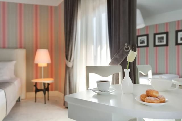 格蘭皇宫飯店-普通套房-2