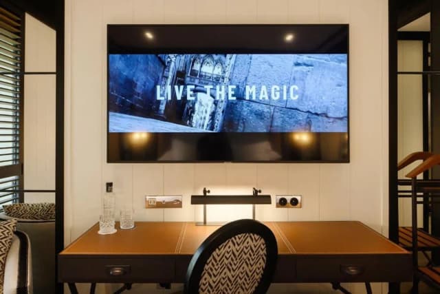Seventy Barcelona-Basic Double or Twin Room (House)-5