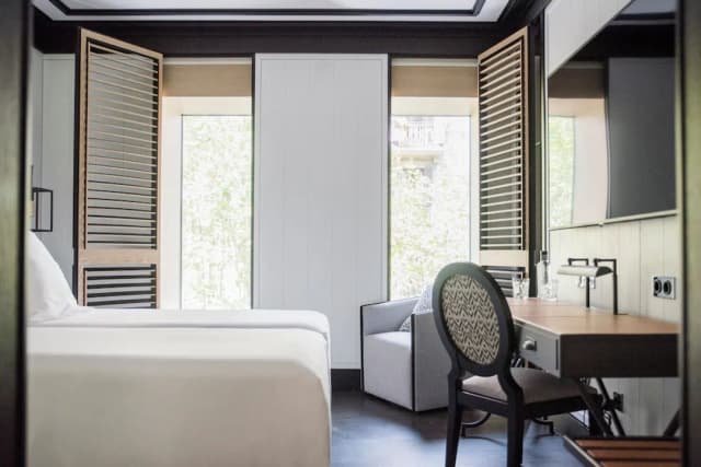 Seventy Barcelona-Basic Double or Twin Room (House)-13