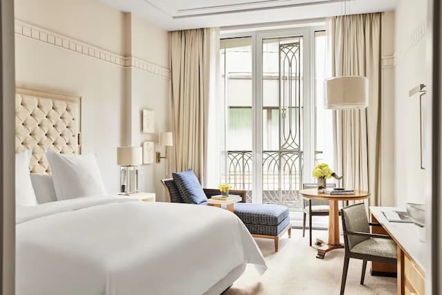 Four Seasons Hotel Madrid-Superior Room, 1 King Bed (King)-5