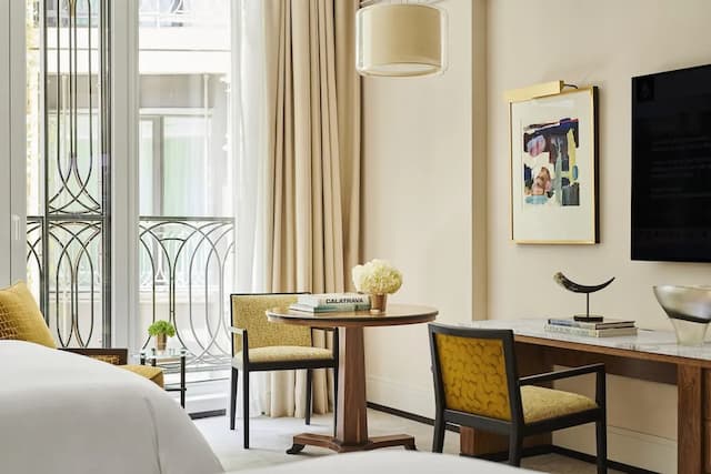 Four Seasons Hotel Madrid-Superior Room, 2 Double Beds-8