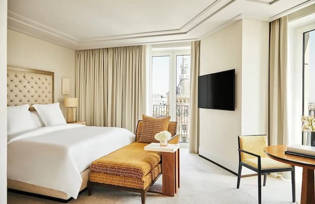 Four Seasons Hotel Madrid-Grand Room, 1 King Bed (Grand King)-9