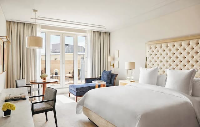 Four Seasons Hotel Madrid-Grand Room, 1 King Bed, Terrace (Grand King)-8