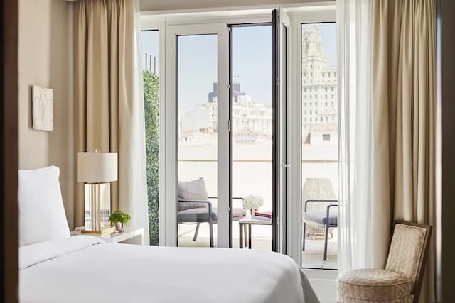 Four Seasons Hotel Madrid-Four Seasons, Suite, 1 King Bed, Terrace-12
