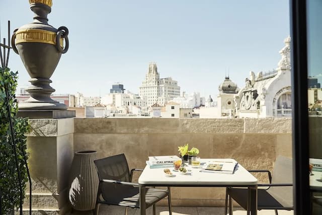 Four Seasons Hotel Madrid-Four Seasons, Suite, 1 King Bed, Terrace-13