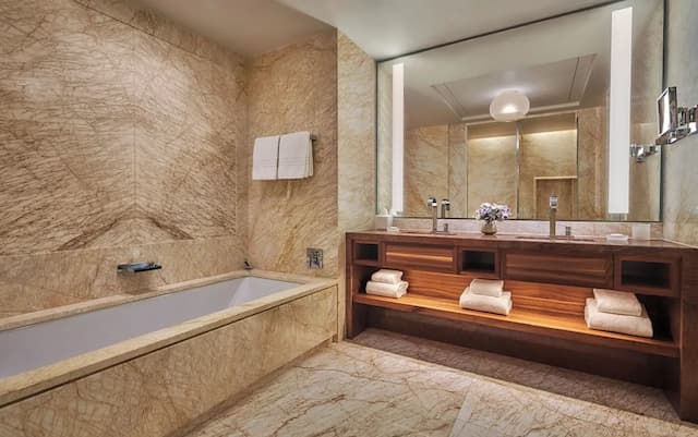 Four Seasons Hotel Madrid-Suite, 1 Bedroom (King)-13