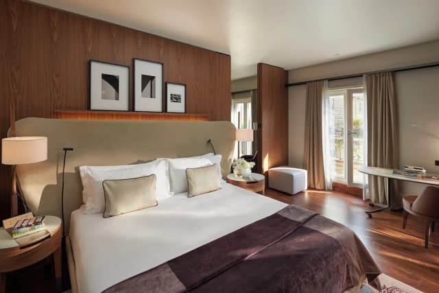 Mandarin Oriental, Milan-Suite, 1 King Bed (Milano)-5