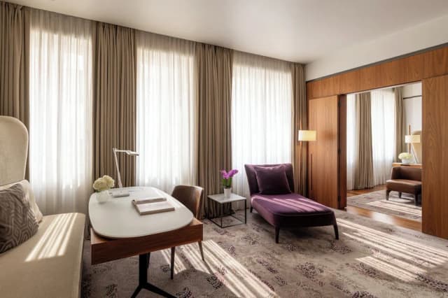 Mandarin Oriental, Milan-Suite, 1 King Bed (Milano)-10