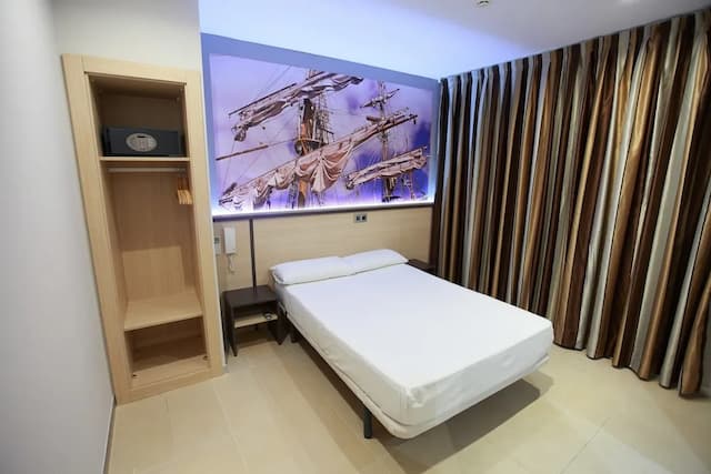 Hostal Las Flores-Single Room-3