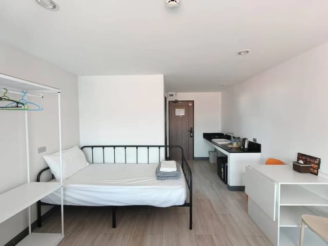 Area Place 飯店-豪華客房, 1 張特大雙人床和 1 張沙發床, 私人浴室, 城市景觀-6