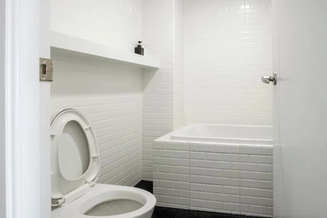 Area Place 飯店-標準客房, 1 張特大雙人床, 浴缸, 城市景觀-10