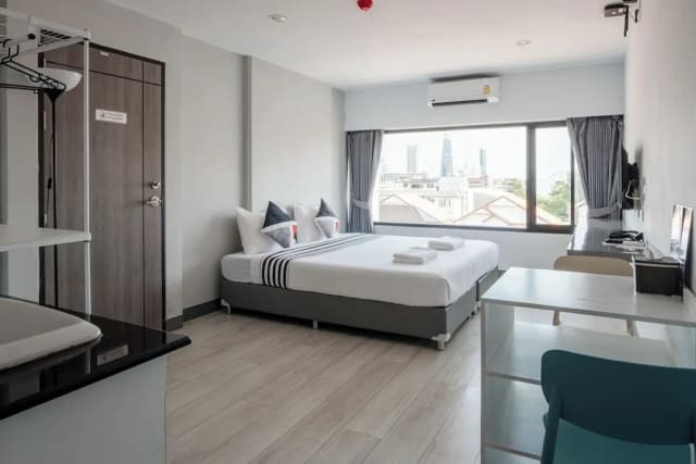 Area Place 飯店-標準客房, 1 張特大雙人床, 私人浴室, 城市景觀-1