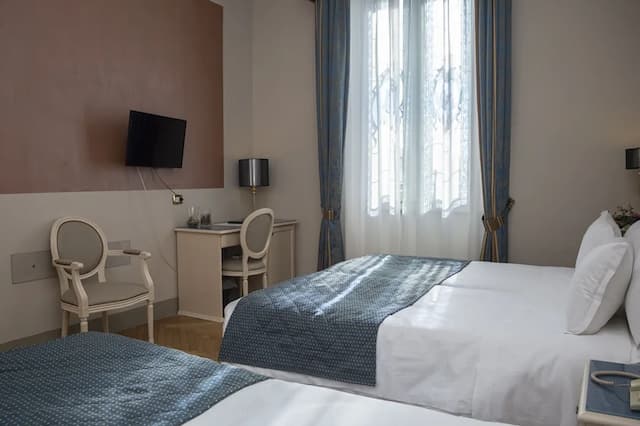 ホテル ドナテロ-クラシック トリプルルーム-2